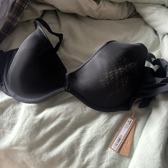 SKIMS WEIGHTLESS SCOOP BRA Black 44B NWT - Picture 3 of 7